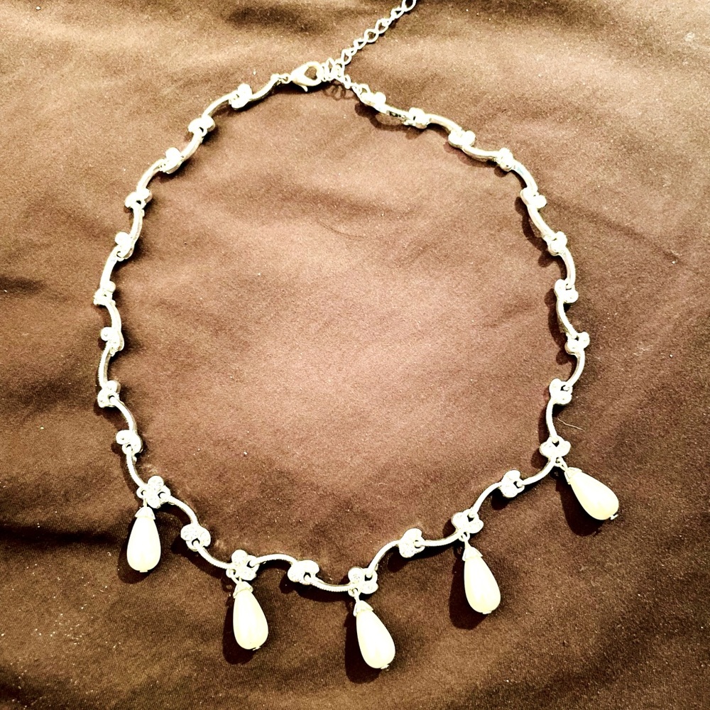 Bridal necklace, Sew it Seams